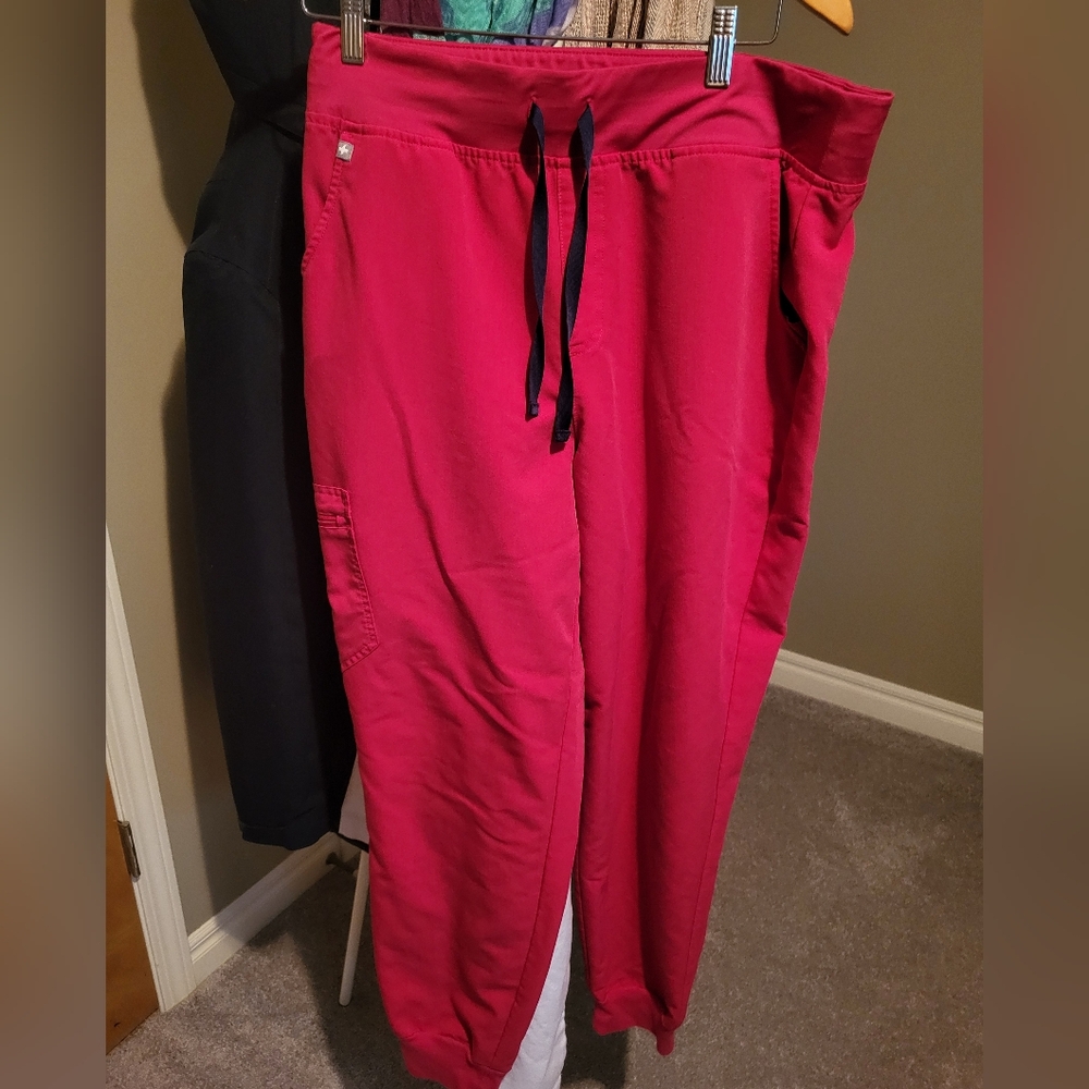 FIGS Zamora Jogger Scrub Pants